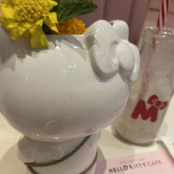 Hello Kitty Cafe - Empress Kitty and Banana Milk - Cafes Near Me - Irvine, California