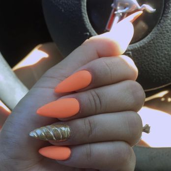 We Nails - Waxing Near Me - Northridge, California We Nails - Waxing Near Me - Northridge, California