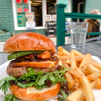 un caffe altamura - Bistro Burger - Cafes Near Me - Manhattan Beach, California un caffe altamura - Bistro Burger - Cafes Near Me - Manhattan Beach, California