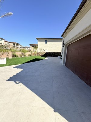 Soft and power wash - This driveway was cleaned professionally with a powerful surface cleaner that’s provides a great change for your driveway please call for estimate thank you !
