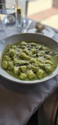Osteria by null