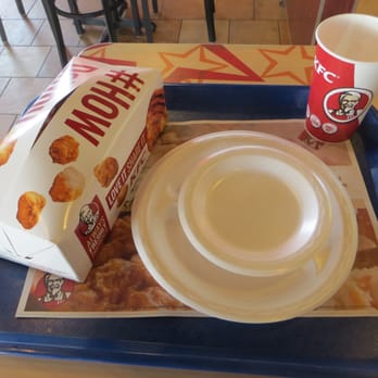 KFC - Tray - Chicken Wings Near Me - Radcliff, Kentucky