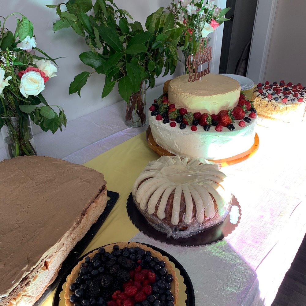 White chocolate raspberry Bundt cake in the middle White chocolate raspberry Bundt cake in the middle