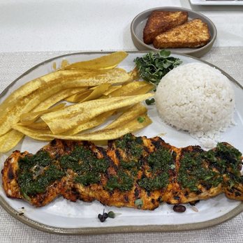 Madrono Restaurant - Latin American Near Me - Miami, Florida