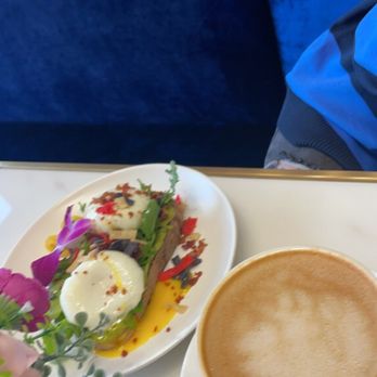 Chant’el Cafe - Cafes Near Me - Folsom, California