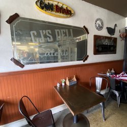 CJ's Deli & Catering - Inside seating
