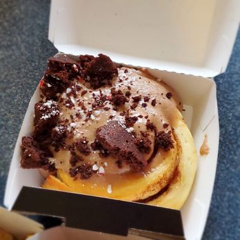 Cinnaholic - The North Pole - Bakeries Near Me - Gaithersburg, Maryland