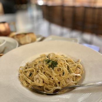 California Pizza Kitchen - Garlic Cream Fettuccine - Pizza Near Me - Boston, Massachusetts California Pizza Kitchen - Garlic Cream Fettuccine - Pizza Near Me - Boston, Massachusetts