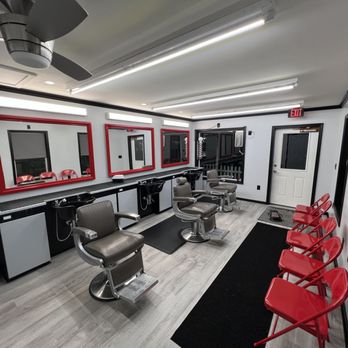 Kenlen's Clips - Barbers Near Me - Buckner, Missouri Kenlen's Clips - Barbers Near Me - Buckner, Missouri