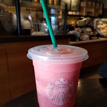 Starbucks - Strawberry Acaí Refresher - Coffee & Tea Near Me - Camp Verde, Arizona