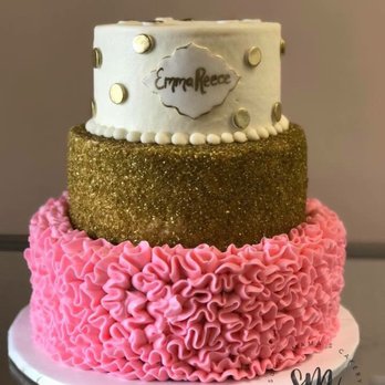 Sugar Mama's Cakery - a three tiered cake - Cupcakes Near Me - Picayune, Mississippi Sugar Mama's Cakery - a three tiered cake - Cupcakes Near Me - Picayune, Mississippi