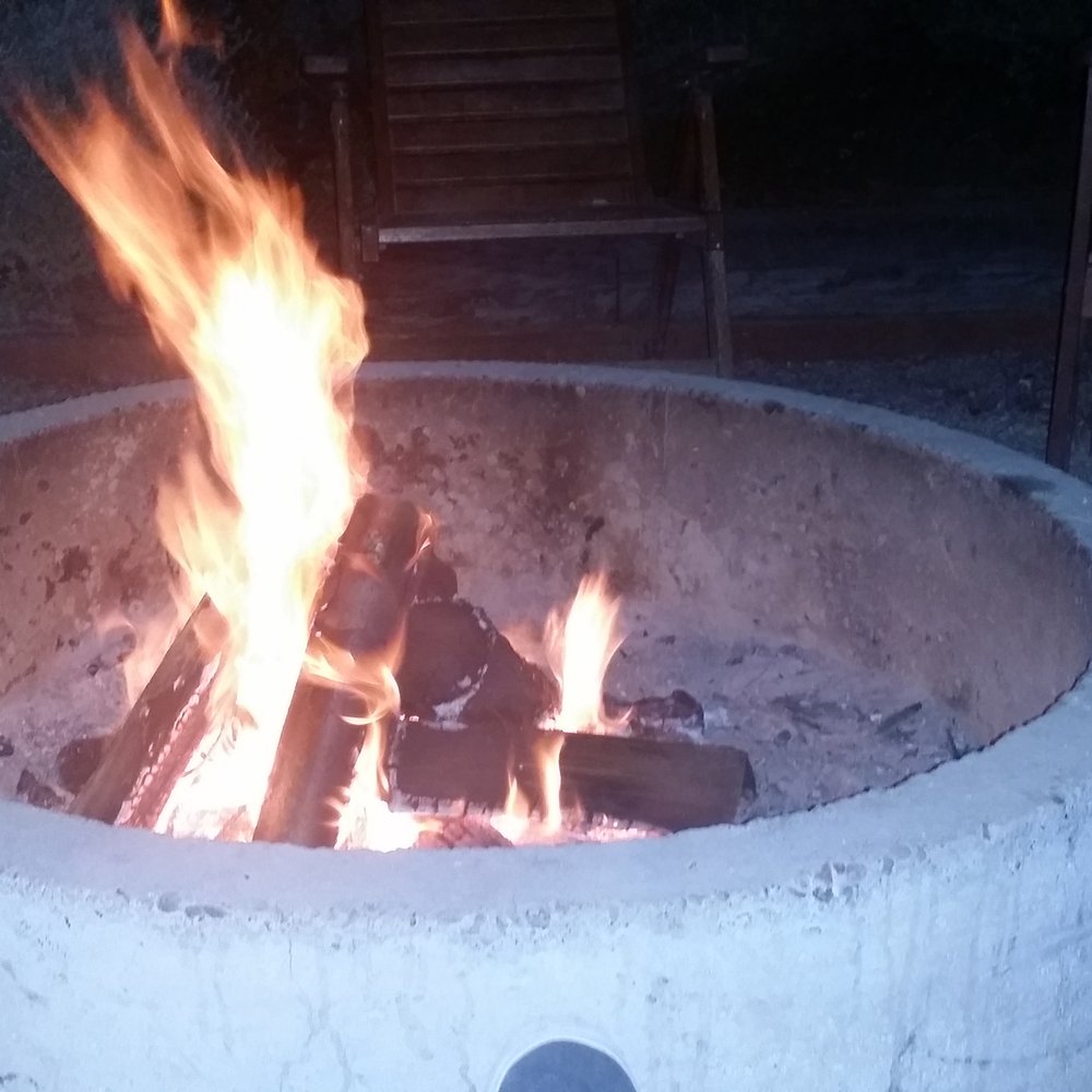 Shoreline Cottages - One of our nightly bonfires on site! - Hotels Near Me - Fort Bragg, California Shoreline Cottages - One of our nightly bonfires on site! - Hotels Near Me - Fort Bragg, California