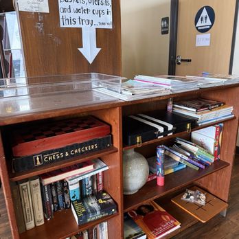 Brown Cup Cafe - Books and games for customers to use - Coffee & Tea Near Me - Oceanside, California