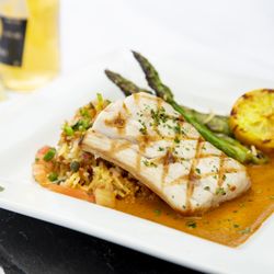 Moonstone Beach Bar & Grill - Grilled Mahi