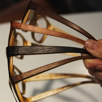 Optikstudio Marion Müller - Echtholzbrillen von Scherler - Eyewear & Opticians Near Me - Leipzig, SN