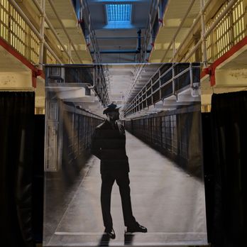 Alcatraz island - Landmarks & Historical Buildings Near Me