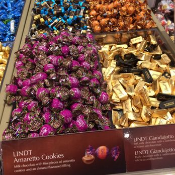 Lindt Chocolate Shop - Chocolatiers & Shops Near Me - Richmond, British Columbia Lindt Chocolate Shop - Chocolatiers & Shops Near Me - Richmond, British Columbia