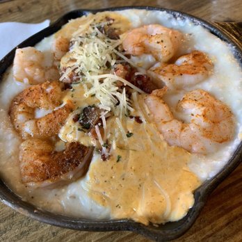 Two Cracked Eggs Cafe - Breakfast & Brunch Near Me - Savannah, Georgia