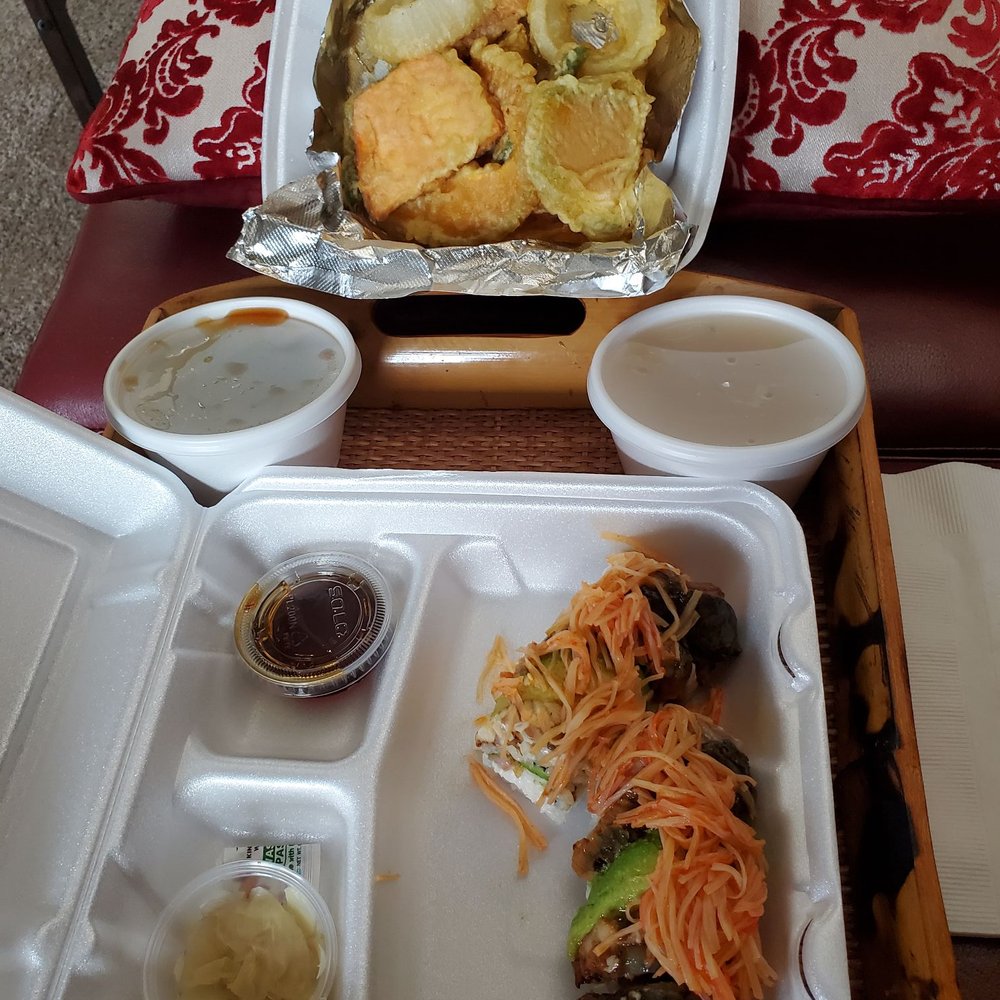 Crazy Rock'N Sushi - Spicy dragon roll and very soggy mixed tempura. - Sushi Bars Near Me - Irvine, California