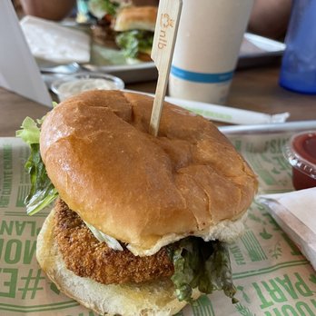 Next Level Veggie Grill Denver - Crispy chicken sandwich - Vegan Near Me - Denver, Colorado