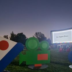 Eat See Hear - It's almost movie time (10/29/22). @EatSeeHear @TheAutry #GriffithPark @LATimes @LATimesEvents #OutdoorEntertainment #Movies #LiveMusic