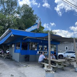Kim's Tastee Foods - Old fashioned ice cream shop and restaurant walk up window wirh outside seating