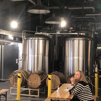 Lawless Brewing - Where they brew the beer - Beer Bar Near Me - Los Angeles, California Lawless Brewing - Where they brew the beer - Beer Bar Near Me - Los Angeles, California