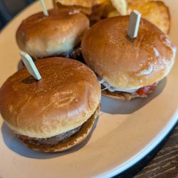 Clubhouse Bar & Grill - Sliders