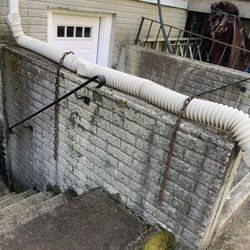 Wash Zone - Dirty Retainer Wall