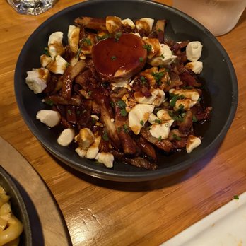 Q-de-Sac - Poutine - Gastropubs Near Me - Quebec City, Quebec Q-de-Sac - Poutine - Gastropubs Near Me - Quebec City, Quebec