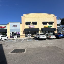 Tampa Nails - parking lot