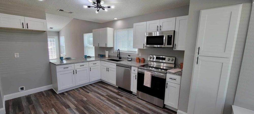 Cabinet Stone City - countertop fabricator in Dallas, TX