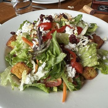 Remington's - Wrightwood Salad - American Near Me - Chicago, Illinois