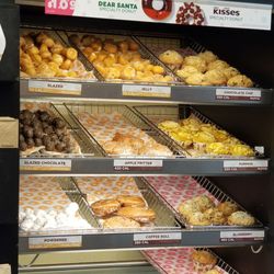 Dunkin' - Baked goods - just looking!