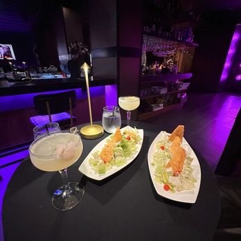 Paparazzi Chophouse - lychee martini - Steakhouses Near Me - Dallas, Texas Paparazzi Chophouse - lychee martini - Steakhouses Near Me - Dallas, Texas