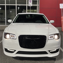 Damian's Transport Services - Chrysler