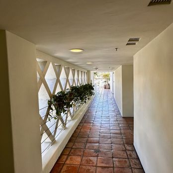 Casa Loma Beach Hotel - 4th floor July 28, 2025 - Hotels Near Me - Laguna Beach, California Casa Loma Beach Hotel - 4th floor July 28, 2025 - Hotels Near Me - Laguna Beach, California