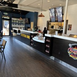 Busters Og Bbq & Grill - Counter service