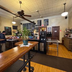 Cedarburg Coffee Roastery - Interior