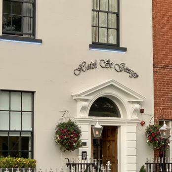 St George Hotel - Front of Hotel - Hotels Near Me - Dublin, D