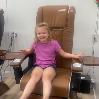 Lovely Nails and Spa - Nail Salons Near Me - Granger, Indiana