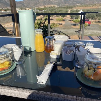 Lumi - Complimentary breakfast very good! - Bed & Breakfast Near Me - Tijuana, BCN