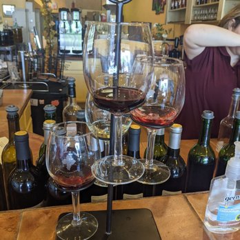 Vintner's Canton Winery - Wineries Near Me - Canton, Michigan