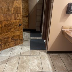 Yoga Life - Bathroom
