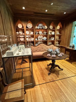 Rienzi, Museum of Fine Arts, Houston by null