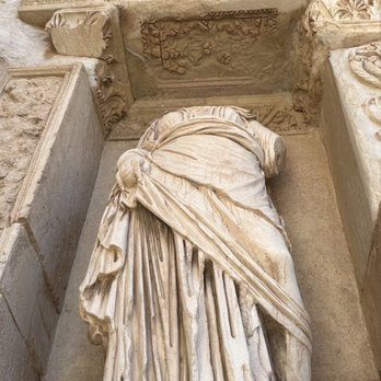 Efes Celsus Kütüphanesi - Landmarks & Historical Buildings Near Me - Selçuk, 35