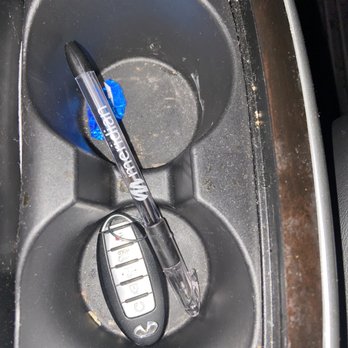 State Street Hand Car Wash - Cup holder - Car Wash Near Me - Chicago, Illinois State Street Hand Car Wash - Cup holder - Car Wash Near Me - Chicago, Illinois
