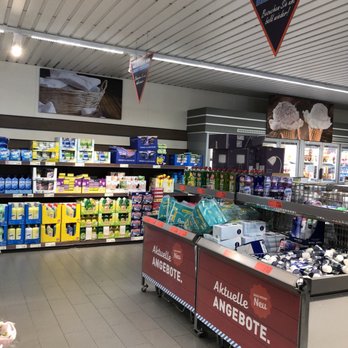 Aldi - Warenauslage - Discount Store Near Me - Hamburg, HH