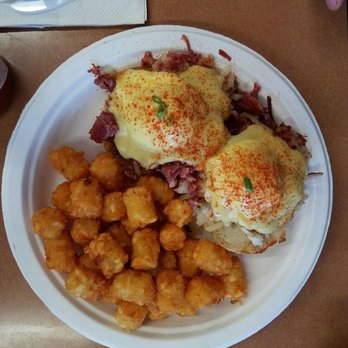 Button Up Cafe - Breakfast & Brunch Near Me - Pearl City, Hawaii