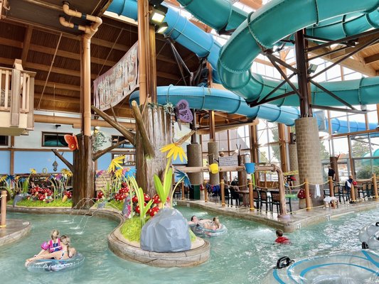 Zehnder's Splash Village by null